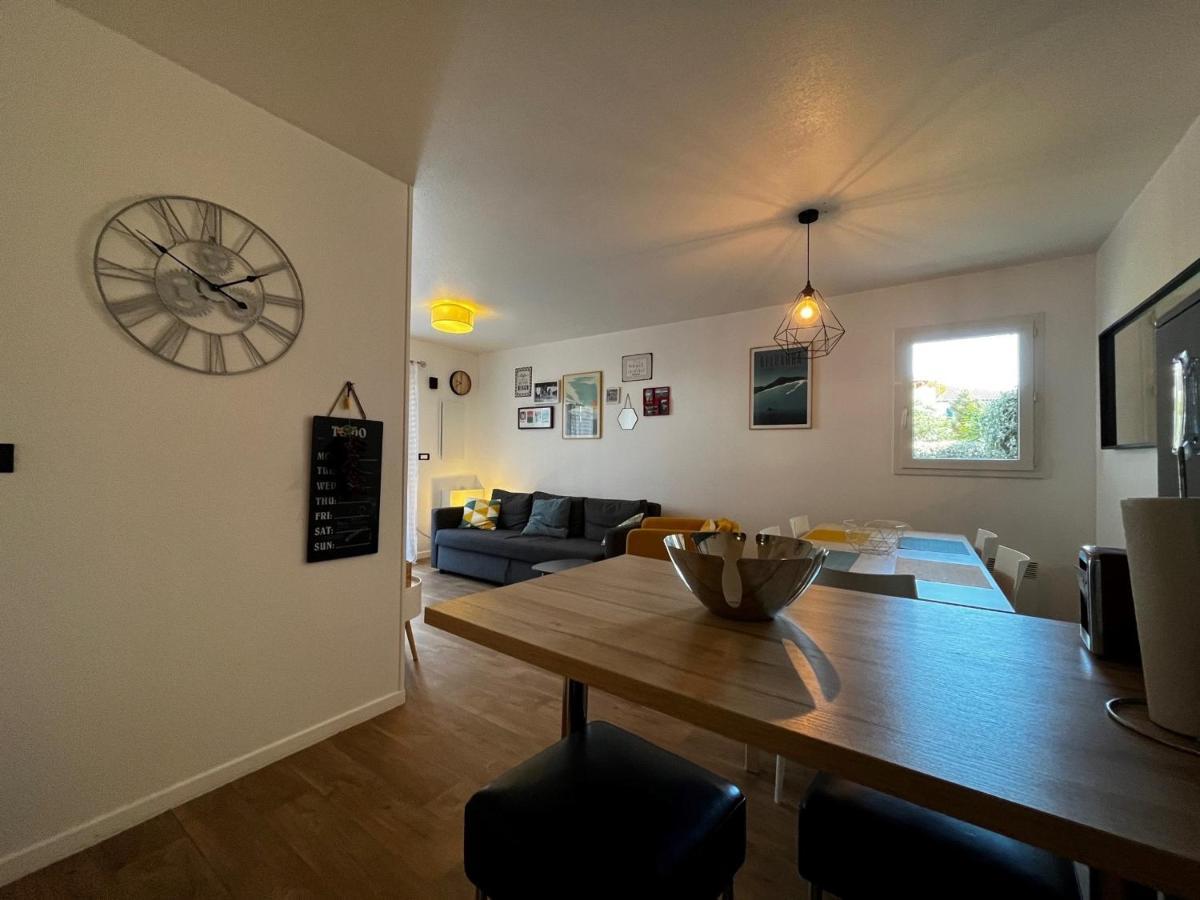 Bel Appartement T3 Avec Jardin, Piscine Et Parking, Proche Plage A Hendaye - Fr-1-239-739 Exteriör bild